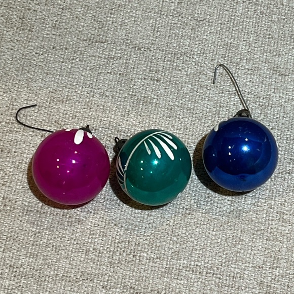 Antique Mini Hand Painted Glass Ornaments Lot of 3 - Picture 4 of 6